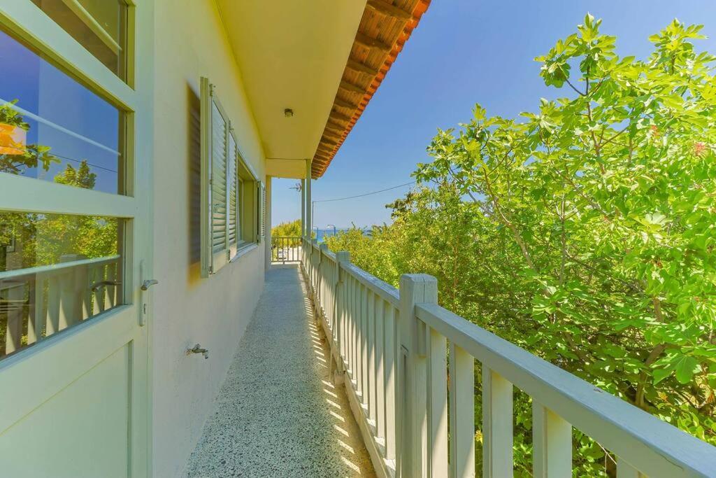 Вілла The Bright House By The Sea Афітос Екстер'єр фото